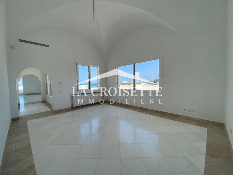 Penthouse S+4 avec vue sur mer à Gammarth 